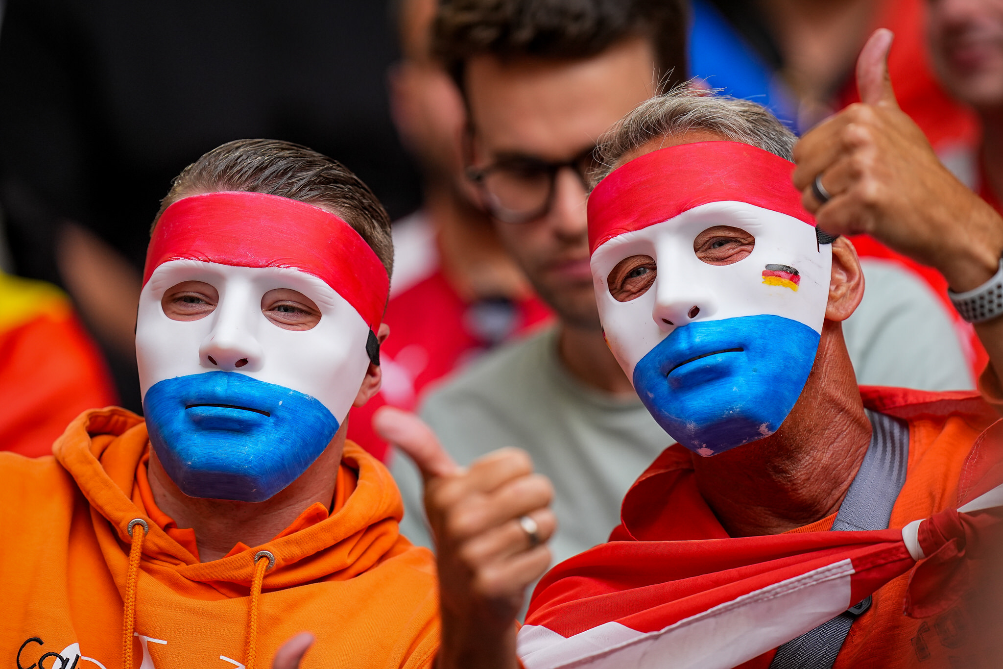 Suporteri ai nationalei Tarilor de Jos, Romania - Tarile de Jos 0-3, optimile EURO 2024 // © Marius Tudor