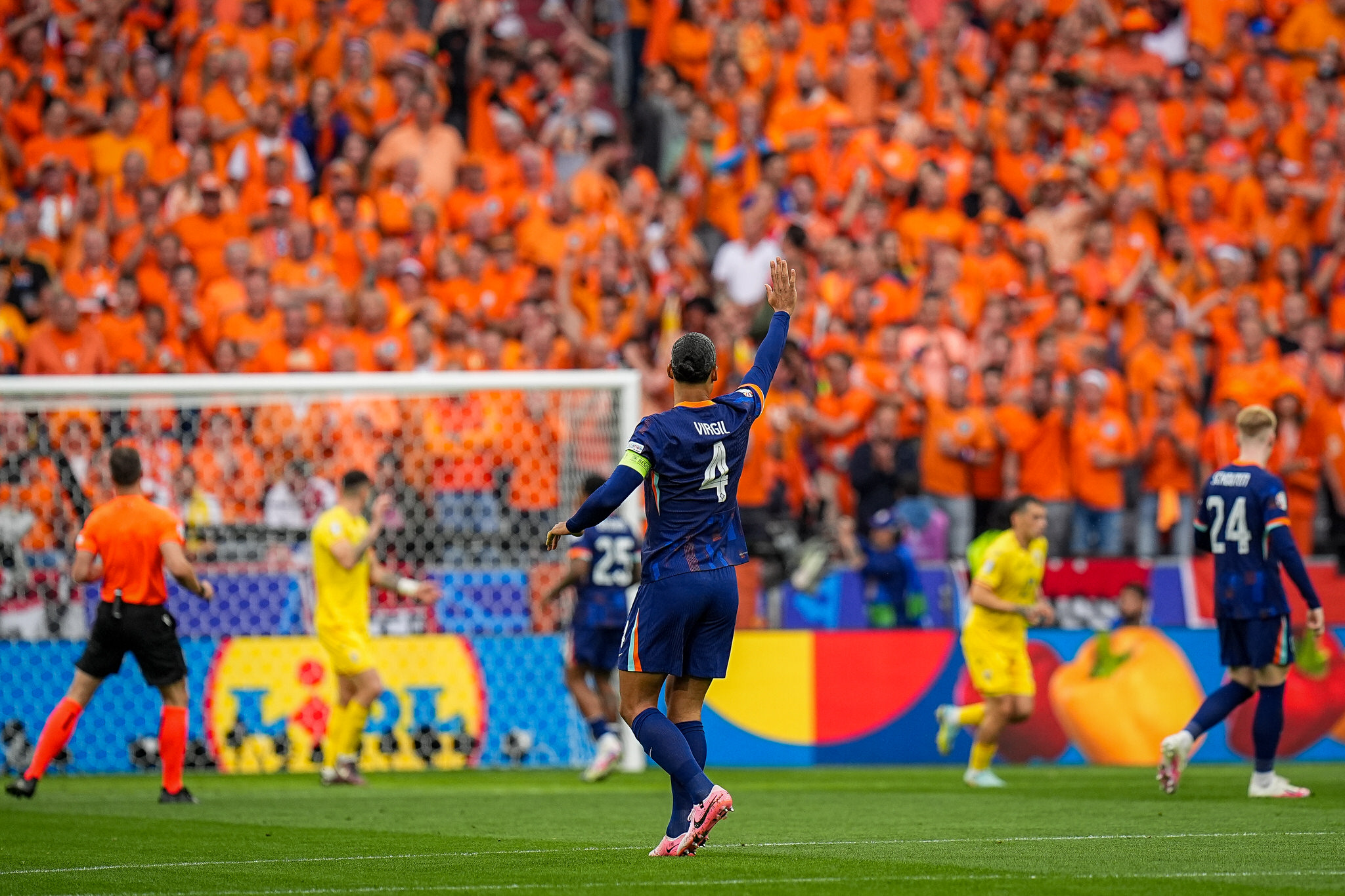 Virgil Van Dyk, Romania - Tarile de Jos 0-3, optimile EURO 2024 // © Marius Tudor