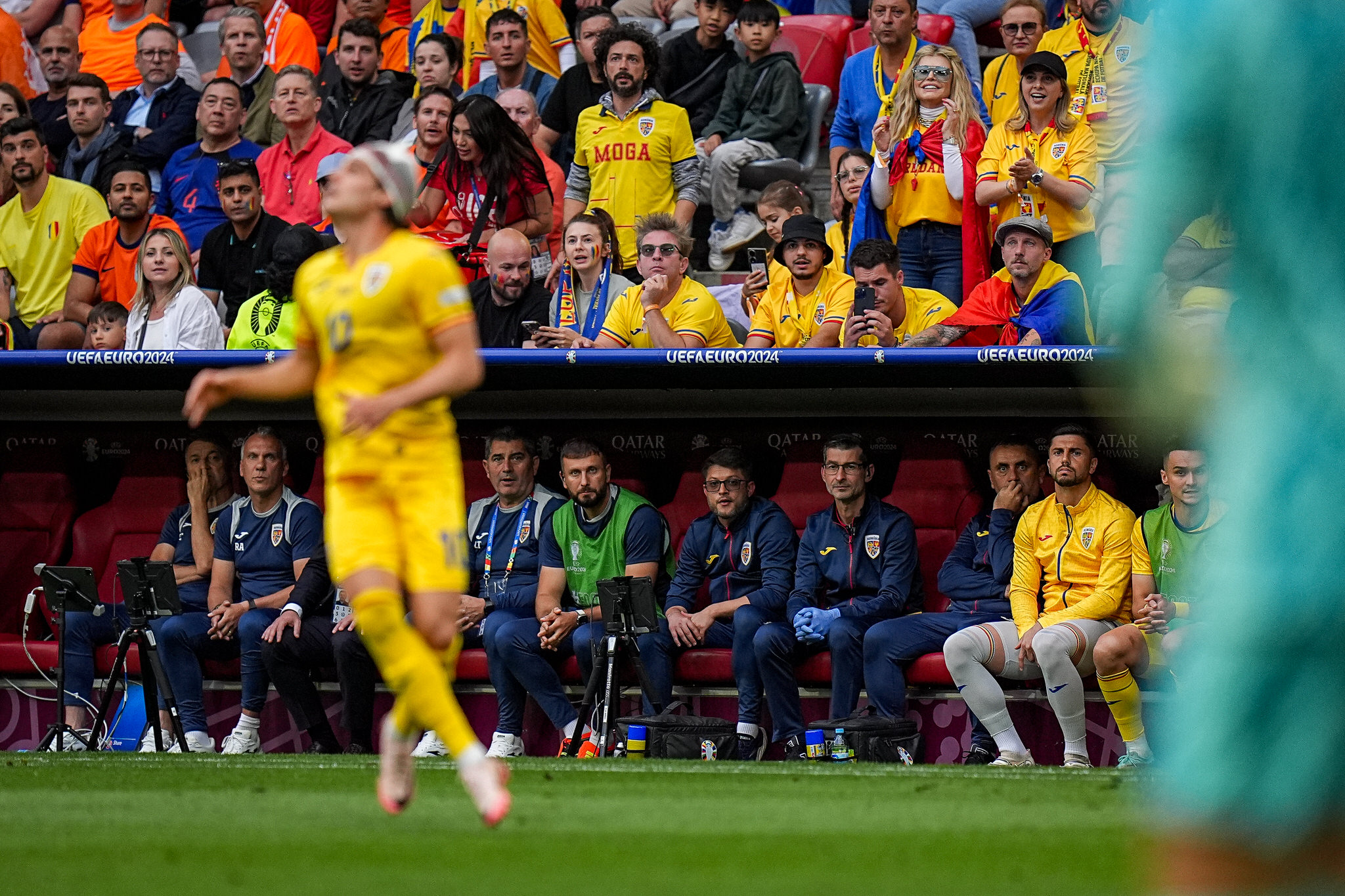 Suporteri ai nationalei Romaniei, Romania - Tarile de Jos 0-3, optimile EURO 2024 // © Marius Tudor