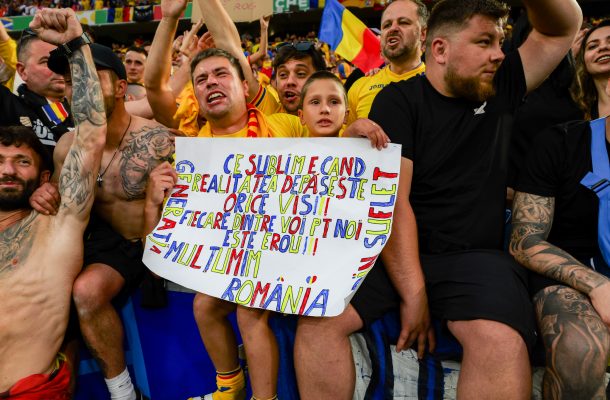 Mesajul emotionant al unui copil la finalul meciului Romania - Tarile de Jos 0-3, optimile EURO 2024 // © Marius Tudor